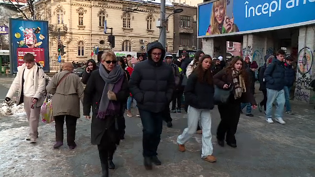 În 2025, Pilonul III a depășit Pilonul II la randamente. Cum sunt investiți banii economisiți pentru bătrânețe de români