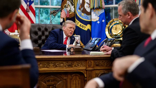 Europenii par să se fi săturat să-i facă pe plac liderului de la Casa Albă. ”Stăm drepți și îi transmitem lui Donald Trump”