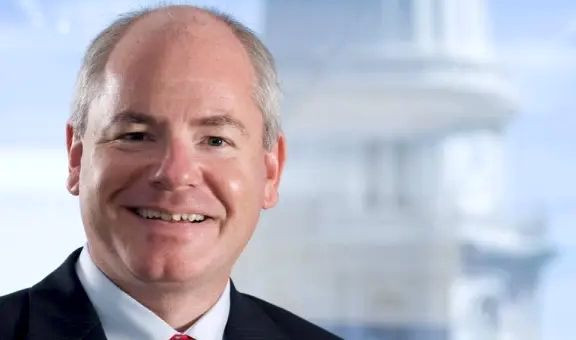 Judecător &icirc;mpușcat prin ușă, &icirc;n casa lui din Indiana. Ce i-a spus trăgătorul &icirc;nainte să deschidă focul