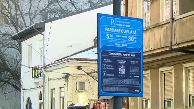 Șoferii care nu plătesc parcarea pe locurile albastre în București vor fi amendați. „Ar însemna să nu mai merg cu mașina”