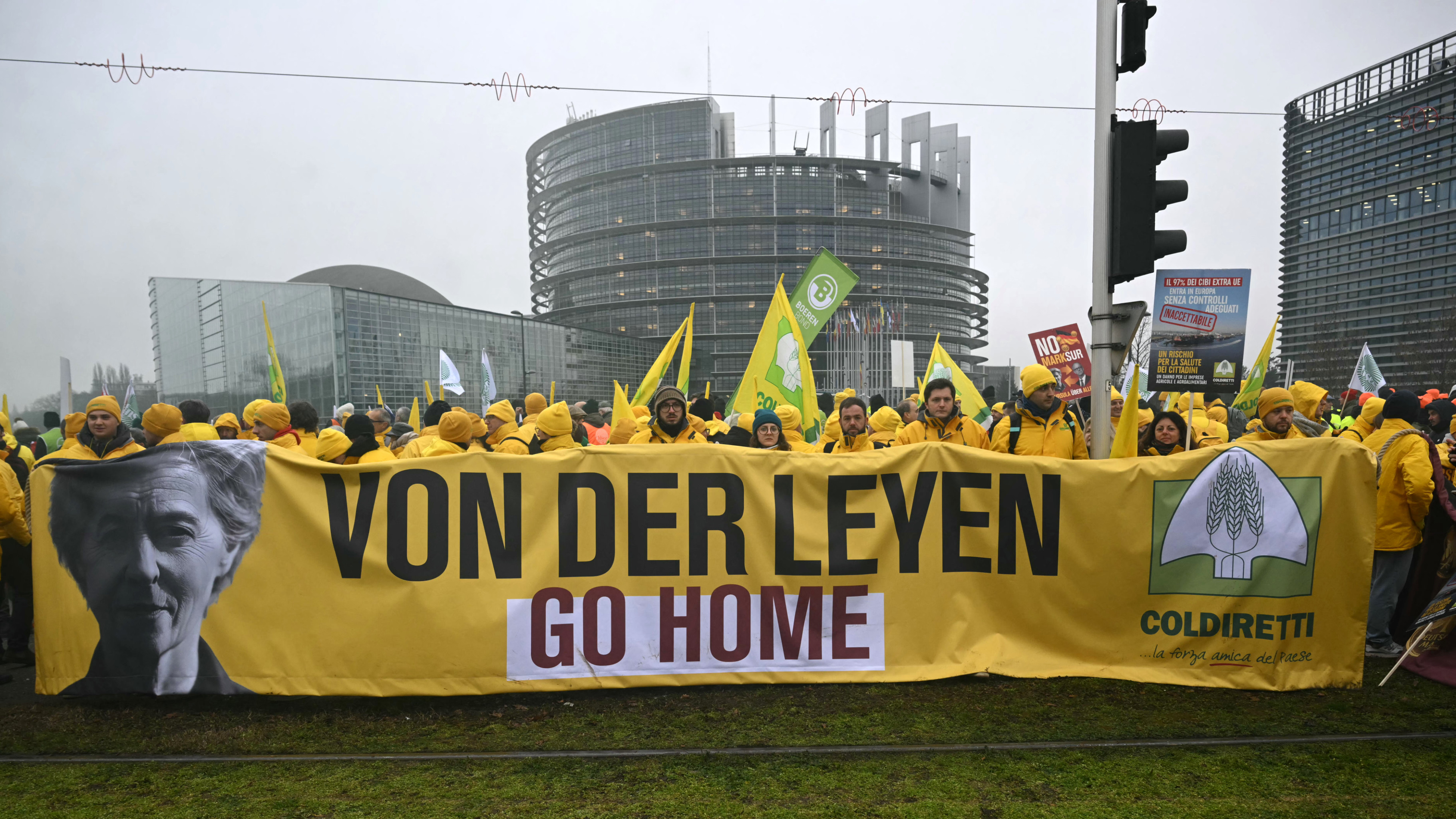 Votul din PE asupra trimiterii acordului UE-Mercosur la CJUE este incert. Eurodeputații francezi caută sprijin rom&acirc;nilor