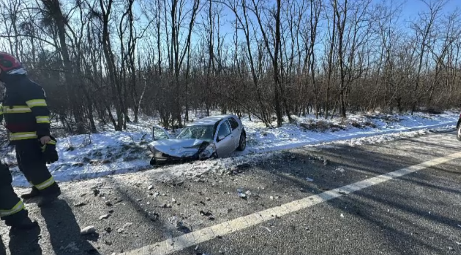 Accident grav pe un drum național din Dolj: trei persoane rănite după un impact frontal
