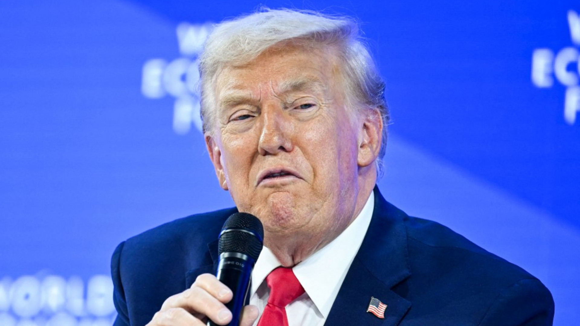 Trump a spus că nu vrea Groenlanda pentru pământurile rare de pe insulă. În schimb, de două lucruri este atras