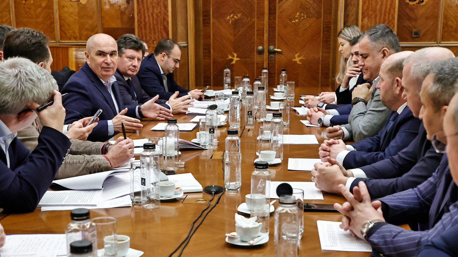 Ilie Bolojan, la masa negocierilor cu primarii. Impozitul pe venit ar putea rămâne la autoritățile locale