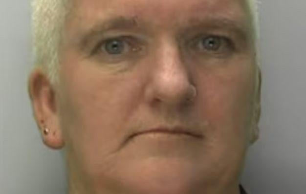 Femeie ținută &icirc;n sclavie 25 de ani, nem&acirc;ncată și nespălată. O britanică, găsită vinovată de abuzuri grave