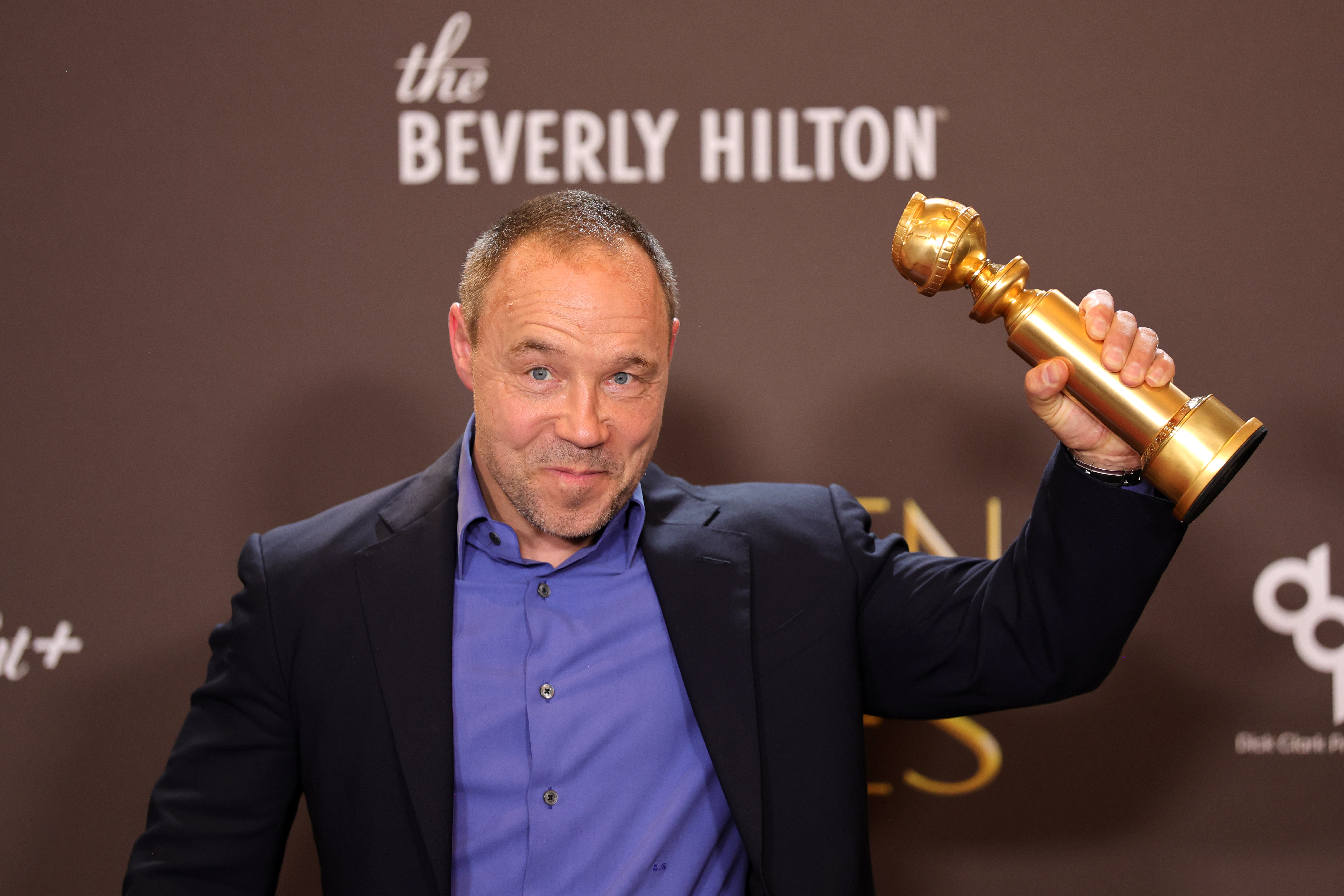 Stephen Graham, actorul din „Adolescence”, și-a pierdut temporar Globul de Aur într-un aeroport