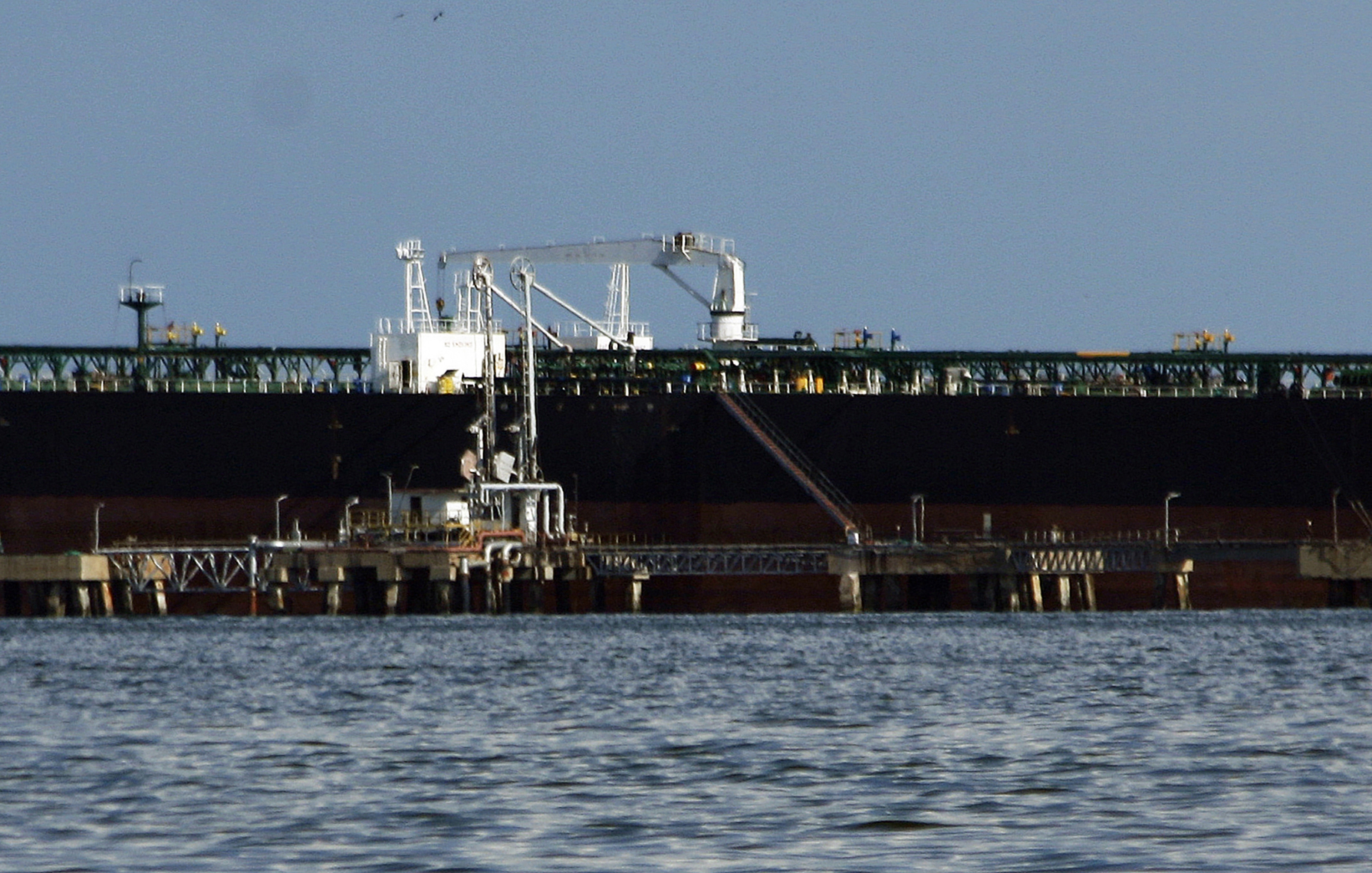 Venezuela deschide sectorul petrolier către companii private. Legea a trecut de prima lectură