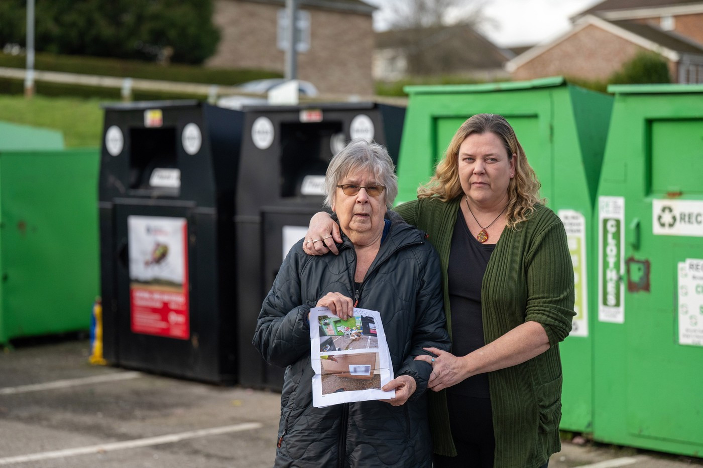 Pensionara gunoi uk 4