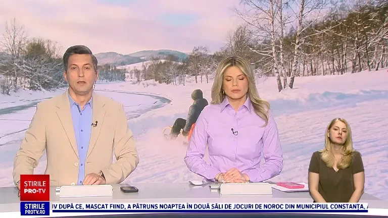 Continuă căutările băiețelului de patru ani care a căzut în râul Someș. Scafandrii au fost nevoiți să spargă gheața