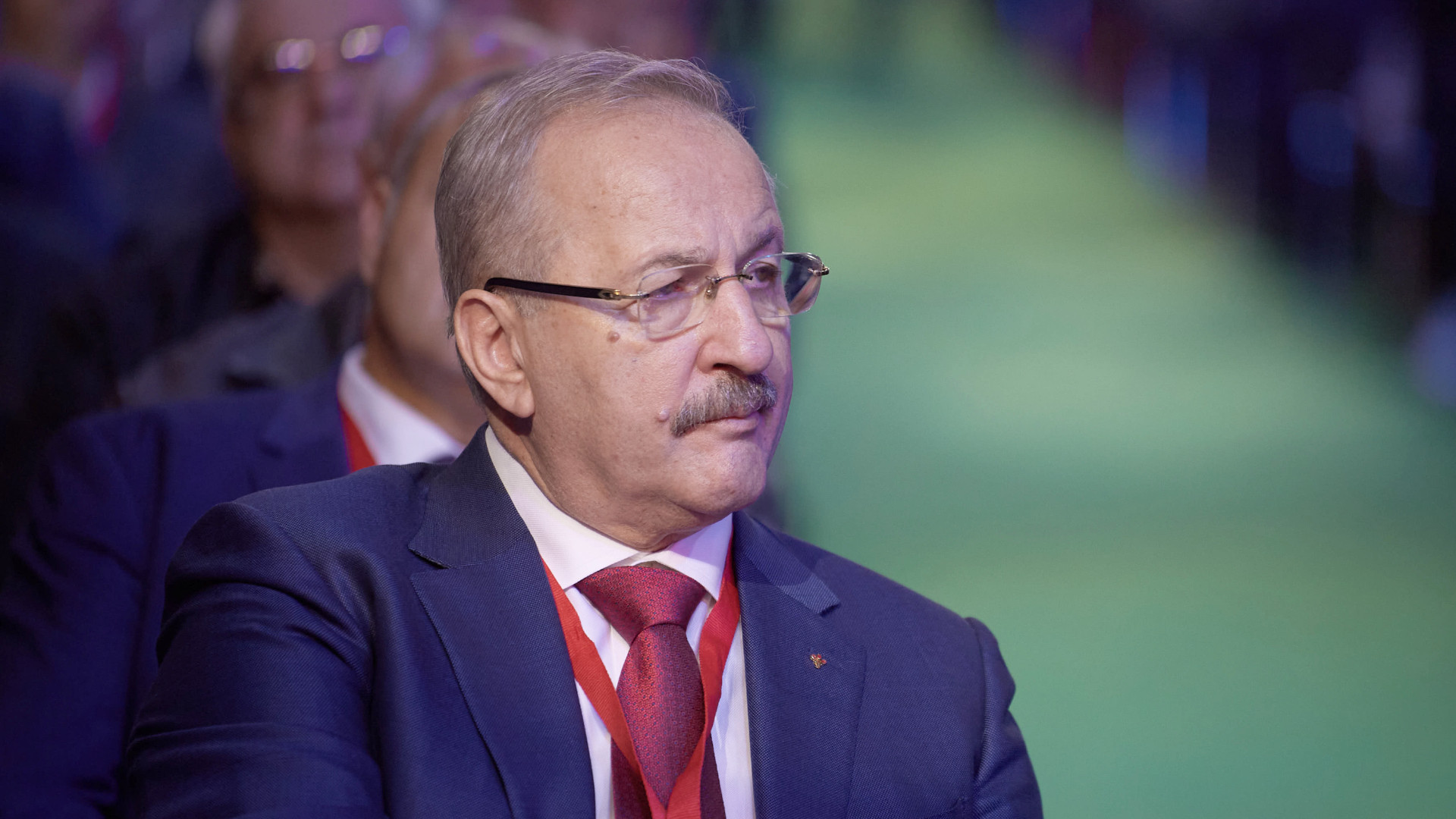 Surse: SIE ar putea reveni PSD-ului, cu Vasile Dîncu în frunte. Serviciile se pun la cale într-un „teambuilding” în Bistrița