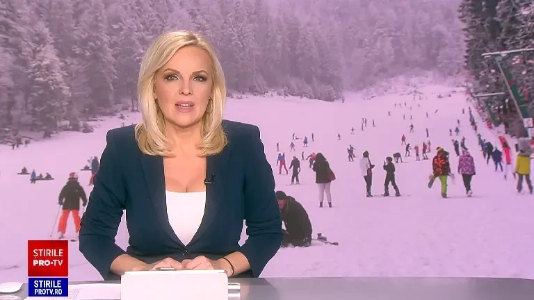 Weekend cu vreme excelentă la munte, pentru sporturile de iarnă. Cum au arătat pârtiile din Poiana Brașov și Sinaia