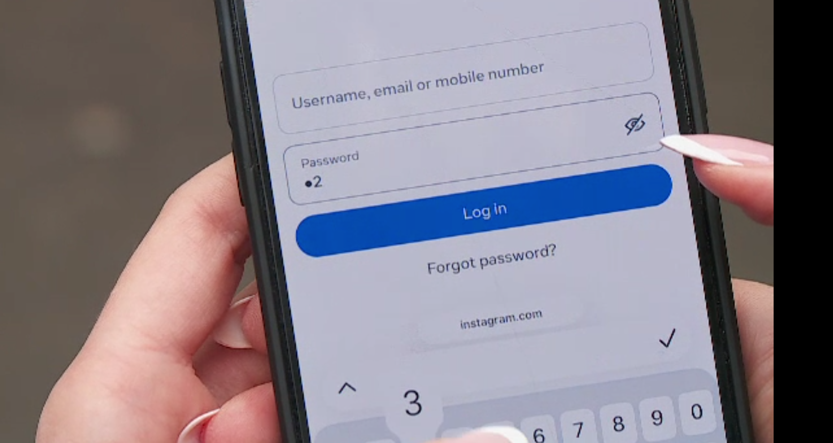 Cum poți răm&acirc;ne fără toți banii din conturi ori fără identitatea digitală. Hackerii aplică metoda  &bdquo;password spraying&rdquo;
