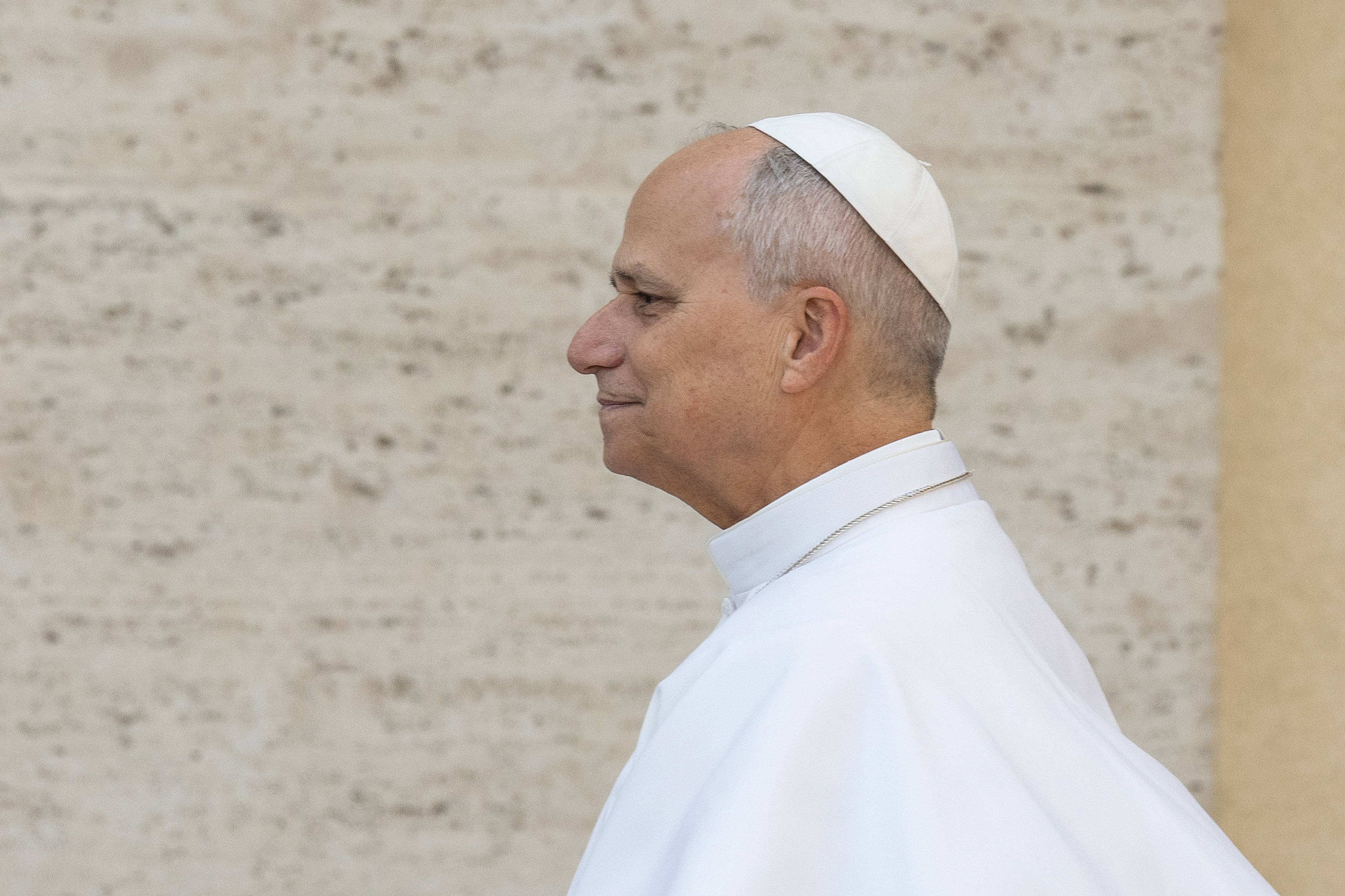 Papa Leon s-a mutat într-o mansardă fără toaletă de la Vatican și a cerut un singur lucru