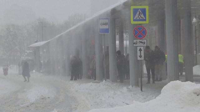 Moscova se confruntă cu cele mai puternice ninsori din ultimele două secole
