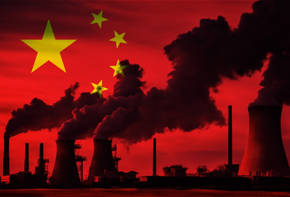 De ce China construiește atât de multe centrale pe cărbune, în ciuda boom-ului industriei energiei solare și eoliene