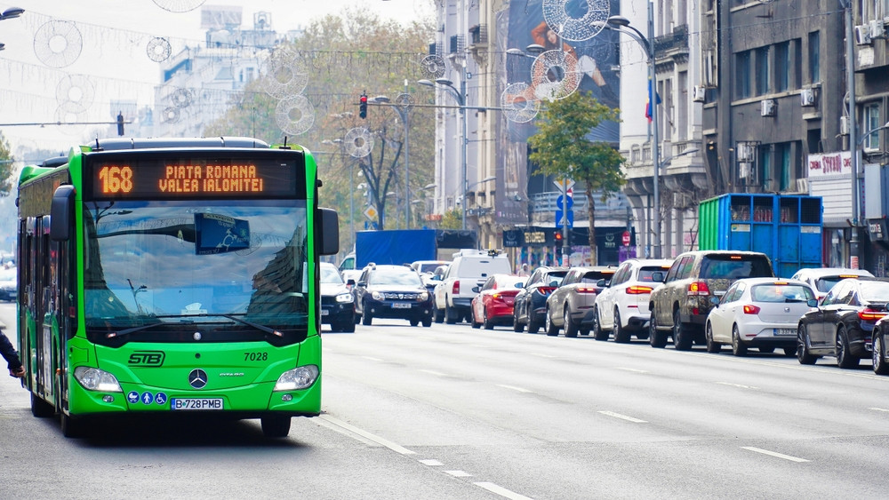 Primăria Capitalei: STB păstrează gratuitatea pentru pensionari. Orice altă informaţie citiţi pe site-uri este fake news