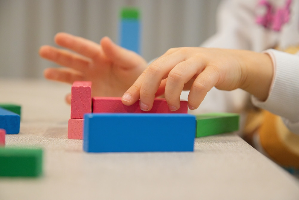 Cei doi părinți din județul Sibiu cărora le-au murit patru copii au rămas și fără al cincilea. Decizie de urgență