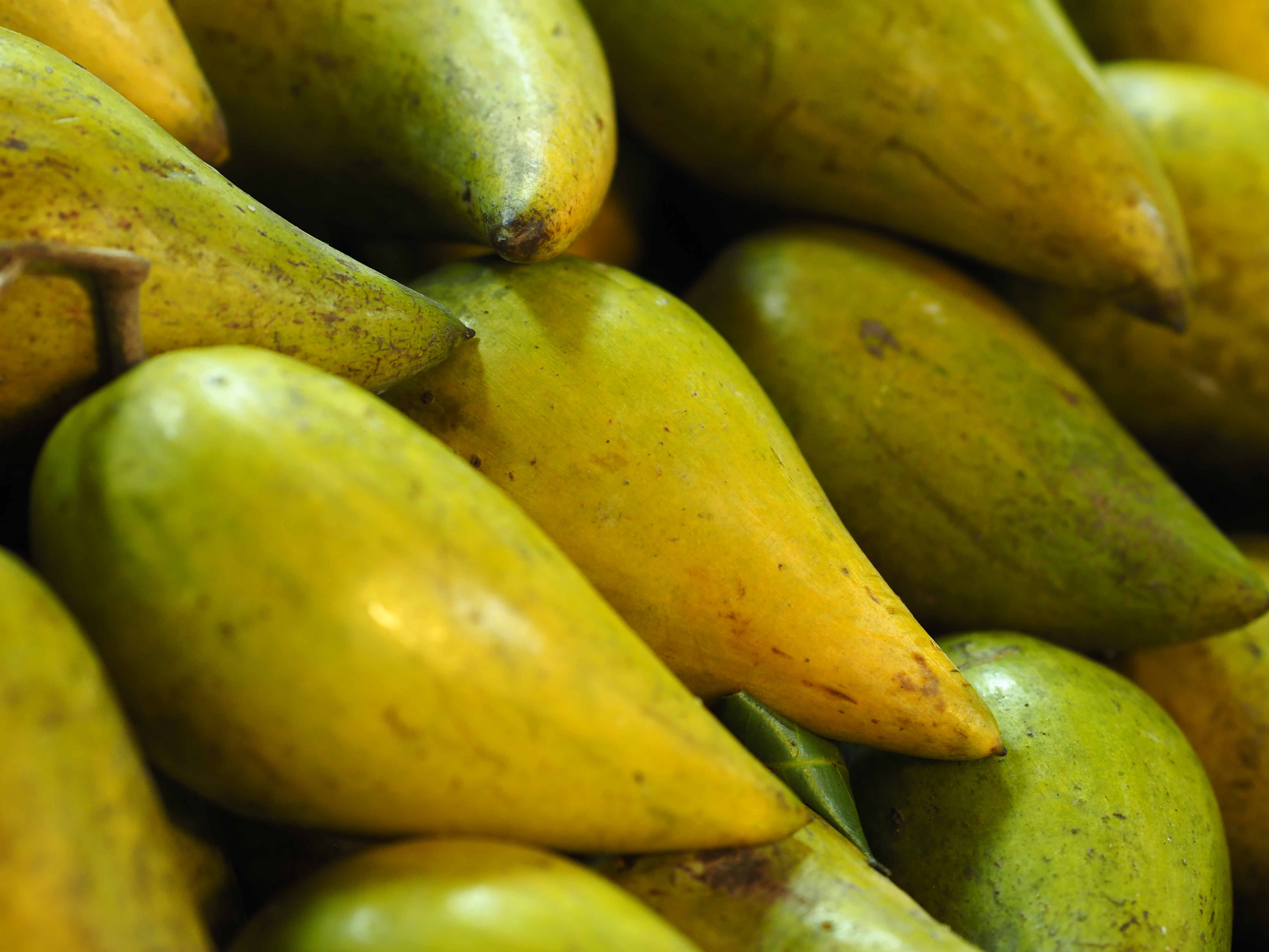 Fructul-ou &ndash; alimentul exotic care are gust de gălbenuș. Cum se măn&acirc;ncă și cum arată