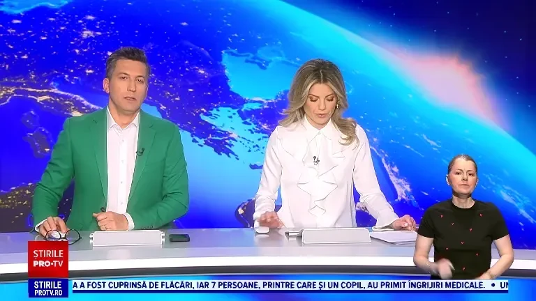 Accident grav în București. Un cetățean străin a fost lovit de o mașină în timp ce livra mâncare: „L-a luat pe bord”