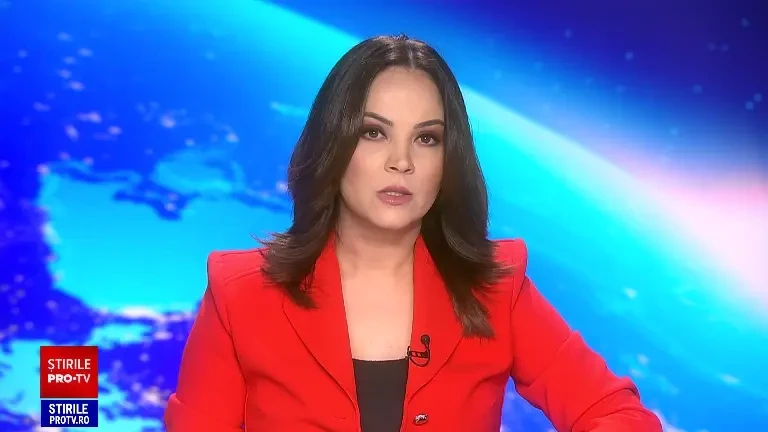 Doi adolescenți și tatăl lor au murit lângă Băile Herculane, după ce mașina lor a fost strivită de un camion