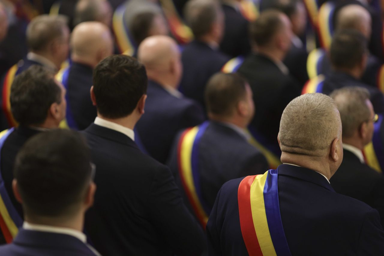 Zeci de primari, consilieri locali și funcționari își pierd mandatele cu noua lege a integrității. Amenzi și de 50.000 lei