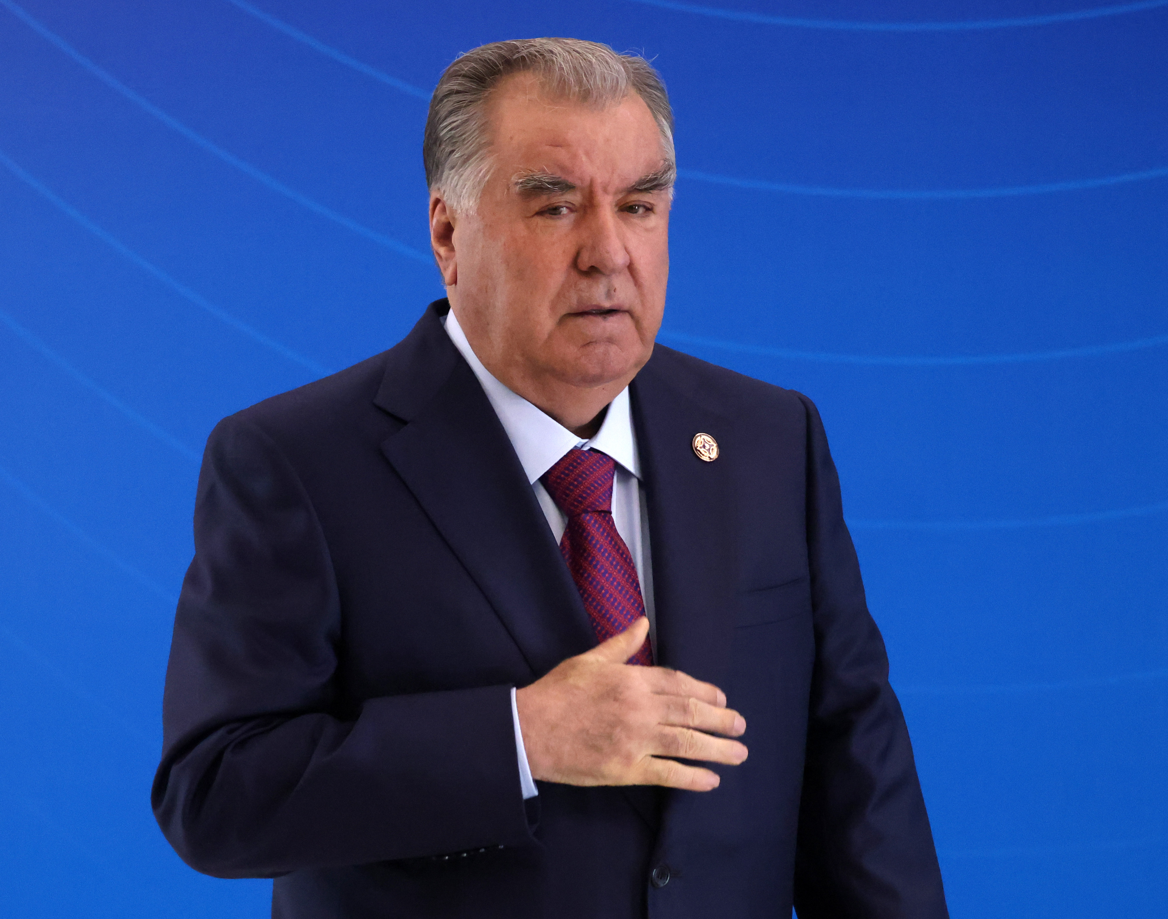 Șeful de stat „dispărut” de două săptămâni. Atmosferă funebră la televiziunea națională