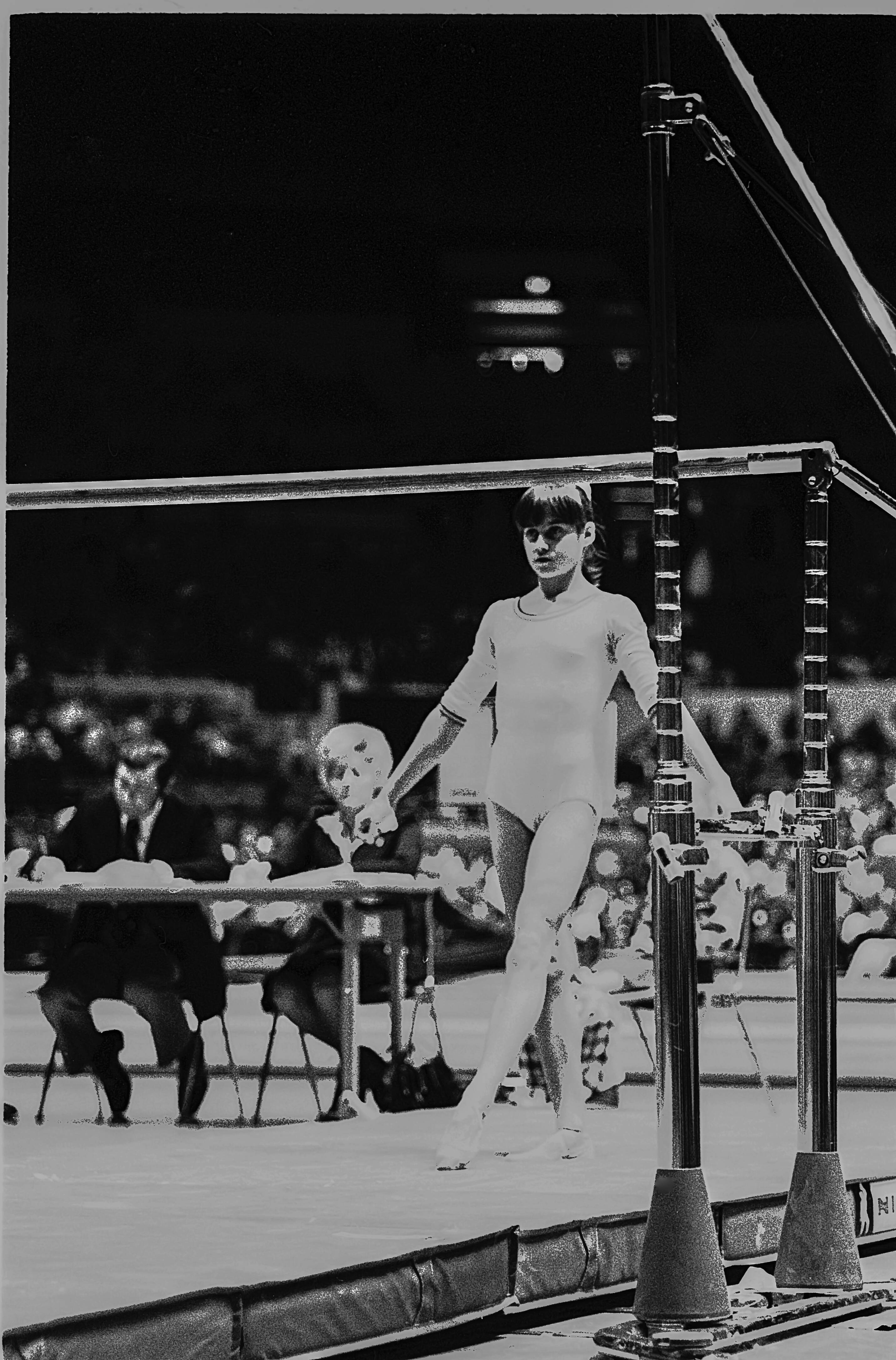 &bdquo;De la bătăile cu perne la Jocurile Olimpice&rdquo;. Nadia Comăneci, imagini emoționante din copilăria sa. VIDEO