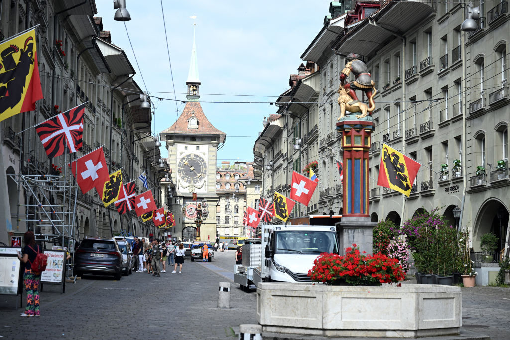 Elveția organizează un referendum pentru limitarea populației. De ce o face și la ce cifră s-a g&acirc;ndit