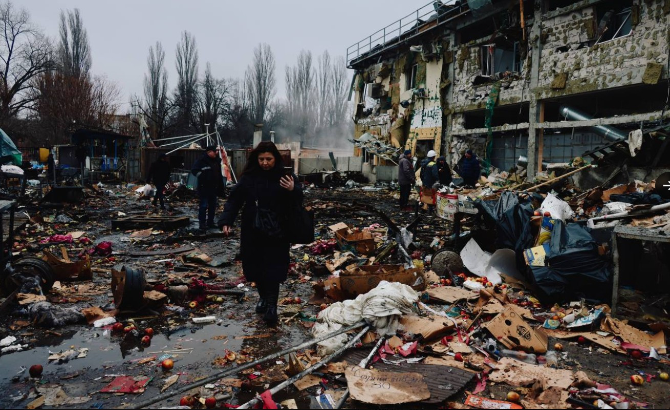 Sute de mii de persoane au rămas fără energie electrică și apă în Odesa, după un atac rusesc masiv. Trei morți la Harkov