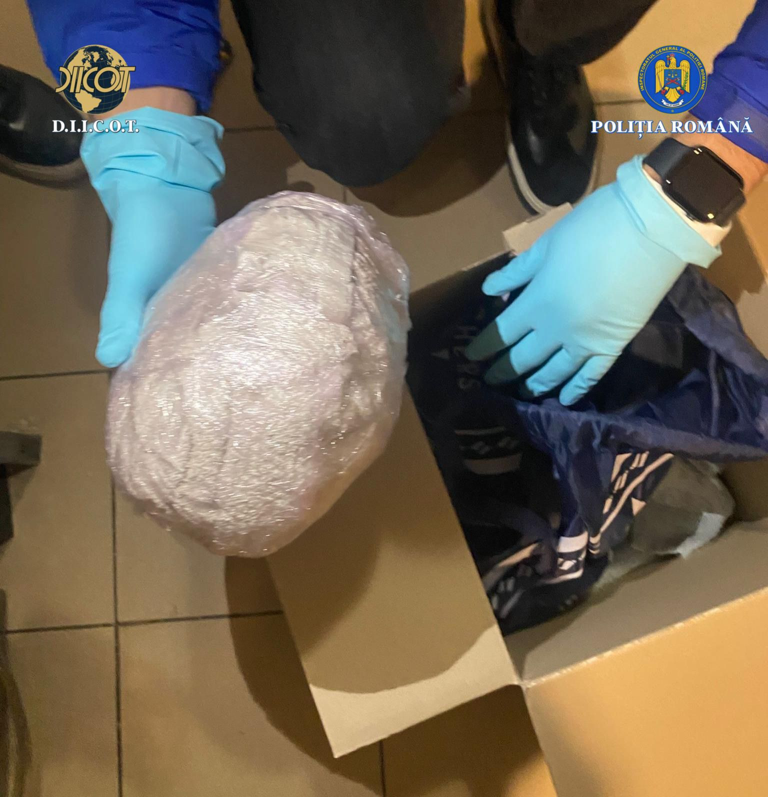 Cocaină din Spania, adusă pentru cluburile bucureştene. Patru persoane au fost prinse &icirc;n flagrant