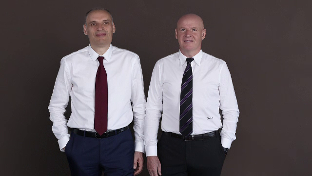 Cine sunt frații Pavăl care vor cumpăra Carrefour. Sunt în topul celor mai bogați români, potrivit Forbes