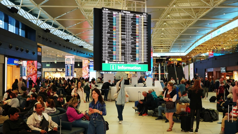 MAE, atenţionare de călătorie pentru Italia. Grevă la nivel naţional în sectorul transportului aerian