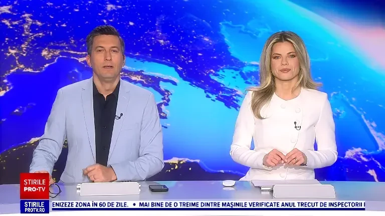 Două ciute din munții Bistriței se joacă fericite alături de prietenul lor, starețul unei mănăstiri. ”Așa, fetița, bravo!”