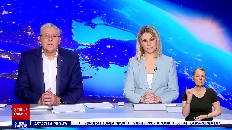 Gătit virtual la Muzeul Etnografic din Sighetu Marmației: turiștii folosesc plita digitală și ecrane interactive