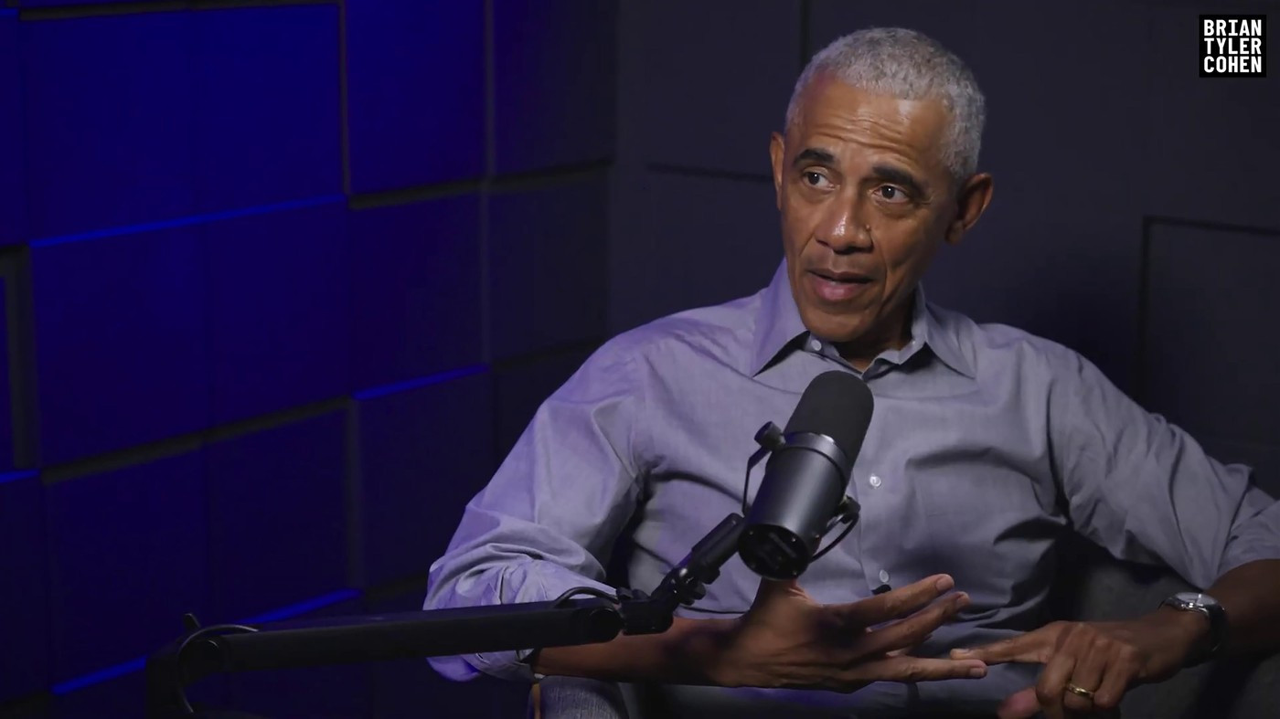 Barack Obama a recunoscut într-un podcast că „extratereștrii există, dar el nu i-a văzut”: „Nu sunt ținuți la Area 51”