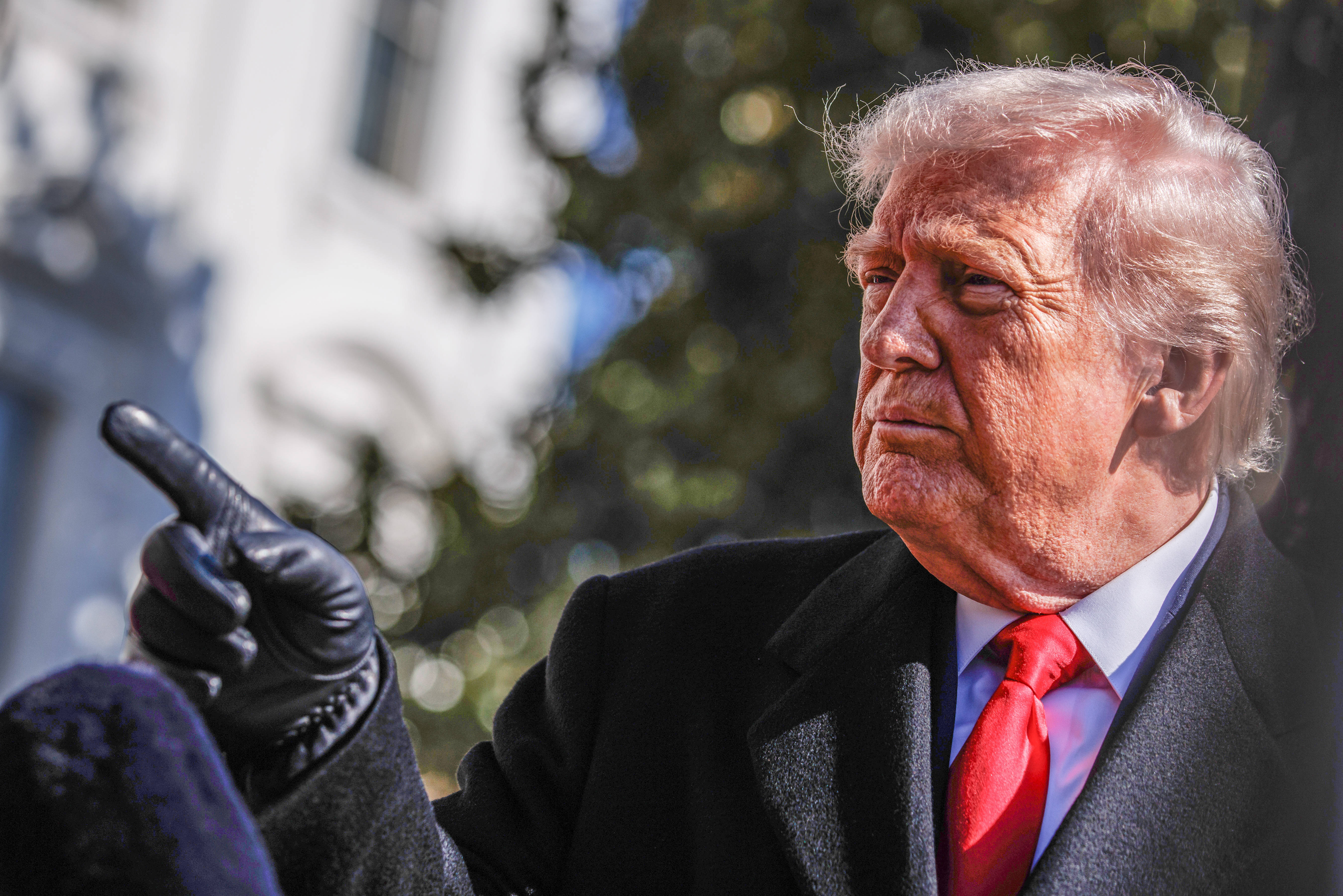 Trump anunță deja primele cheltuieli în numele Consiliului Păcii, unde a invitat și România. Pe ce dă 5 miliarde de dolari