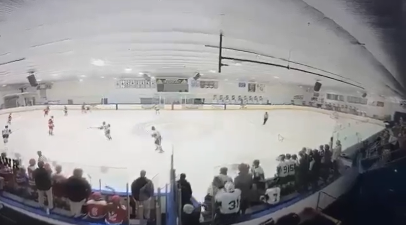 Atac armat la un patinoar din SUA. Cel puţin două persoane au fost ucise şi alte trei rănite. VIDEO