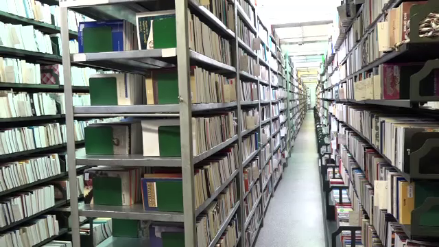 Cărți noi la Biblioteca Centrală Universitară din Iași, prin donații. Ce contribuții pot face cititorii