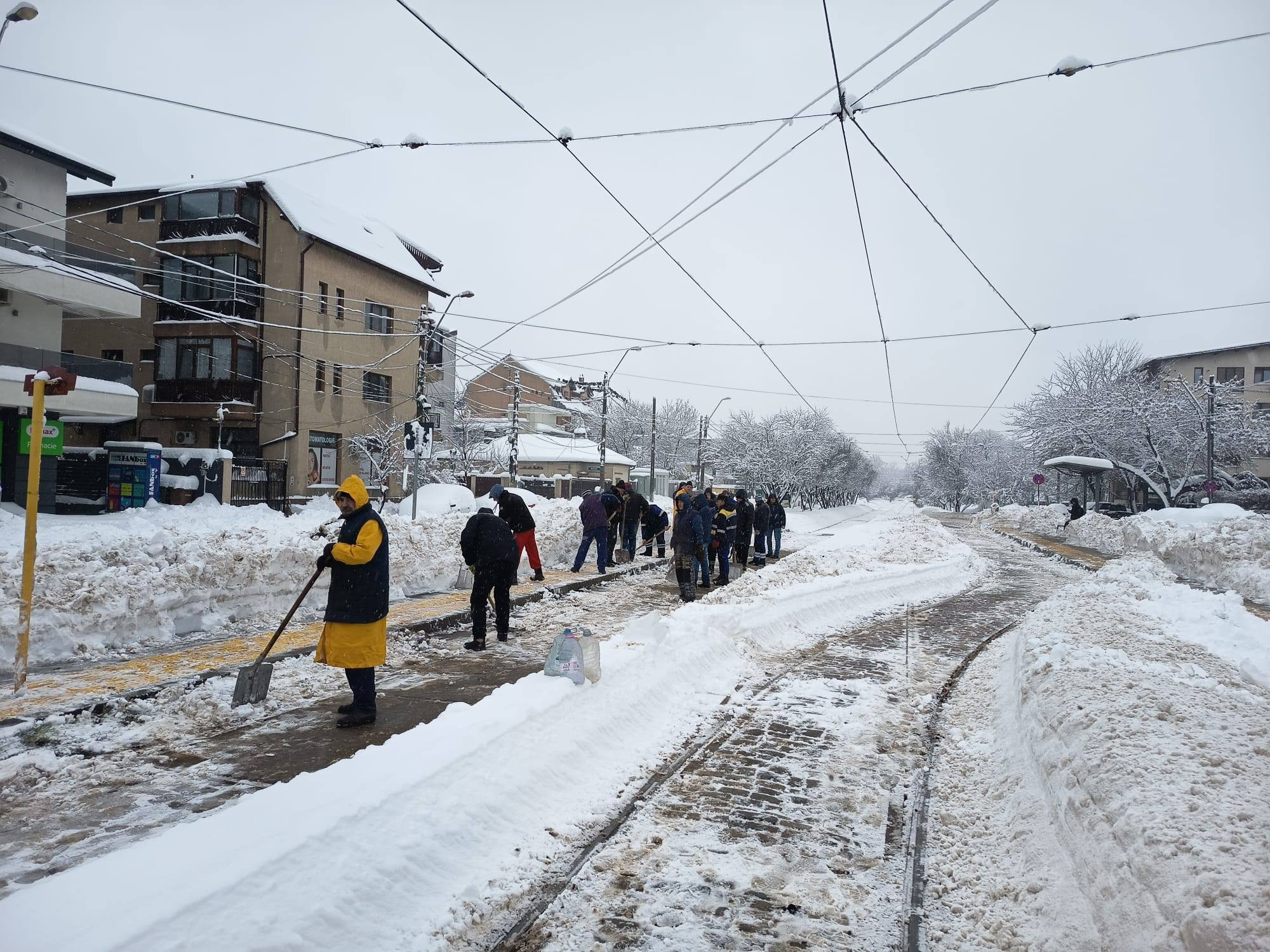 Cum a explicat Ciprian Ciucu lipsa deszăpezirii, dimineața &icirc;n București, deși ANM avertizase: &rdquo;A nins foarte foarte mult&rdquo;