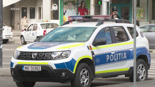 Preot cu brățară electronică de supraveghere. Fosta amantă &icirc;l acuză că o hărțuiește de c&acirc;nd s-a despărțit de el