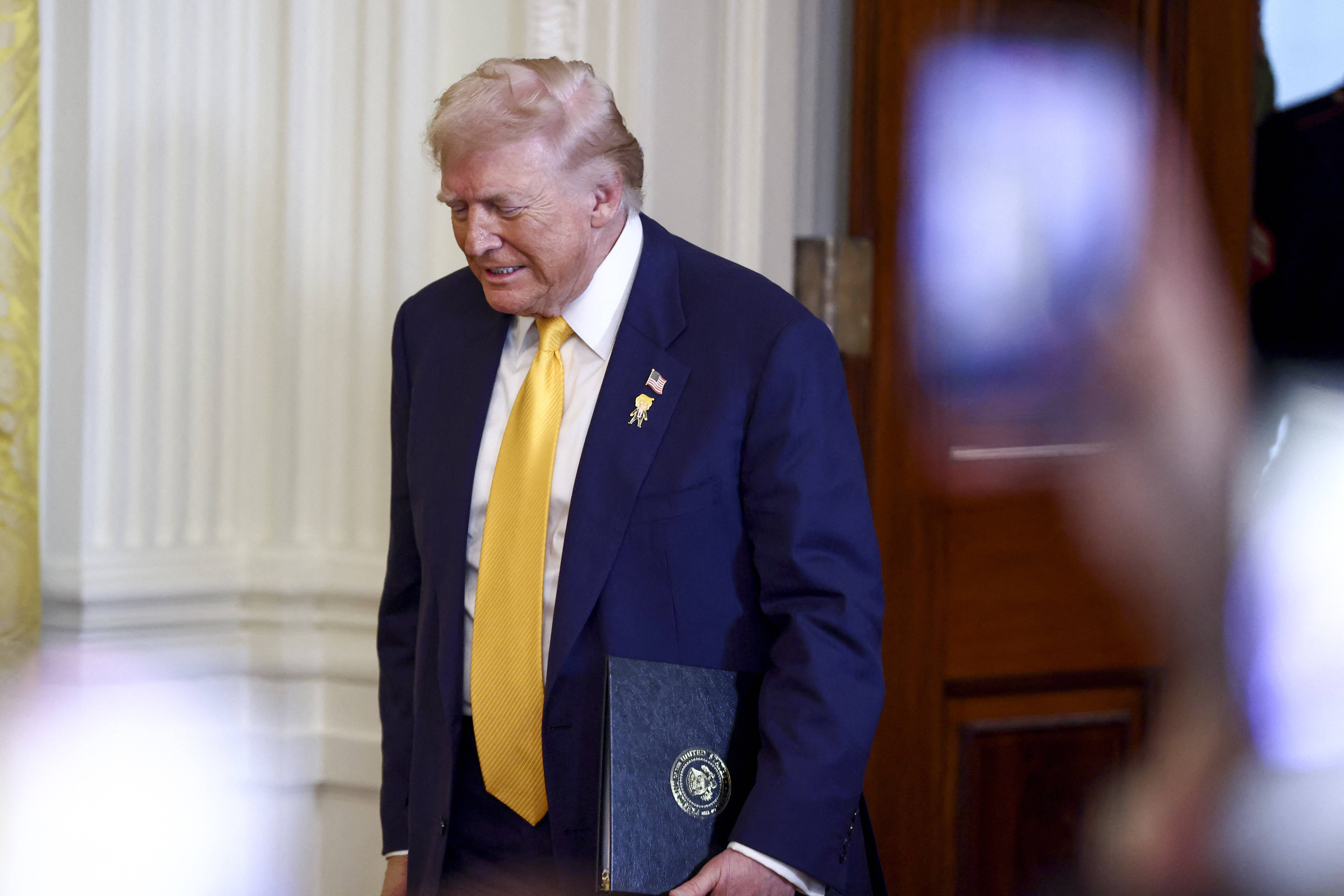 Trump stă doar la deschiderea Consiliului său pentru Pace. Unde preferă să meargă &icirc;n locul reuniunii care a divizat lumea