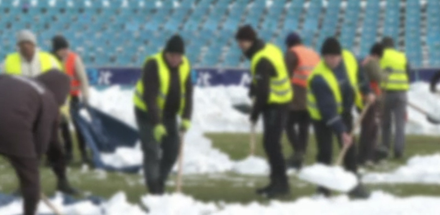 Ce a simțit un deținut de la penitenciarul din Galați c&acirc;nd a ieșit să curețe zăpada din oraș: &bdquo;Este ceva creativ&rdquo;