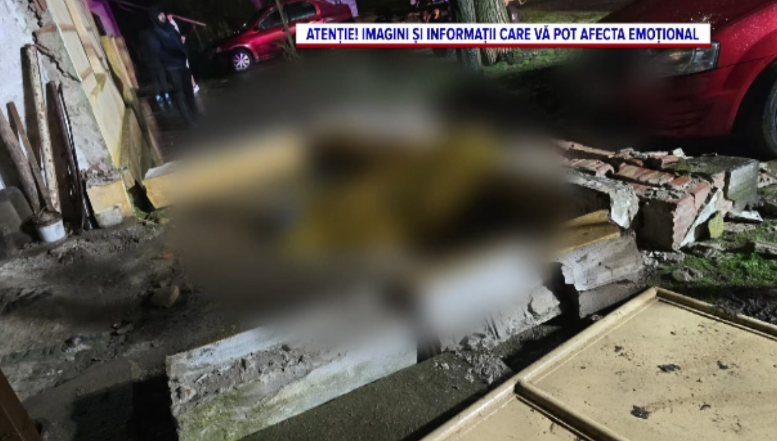 Femeia moartă după ce un zid s-a prăbușit în locuința ei nu a mai avut nicio șansă. A fost strivită de o grindă