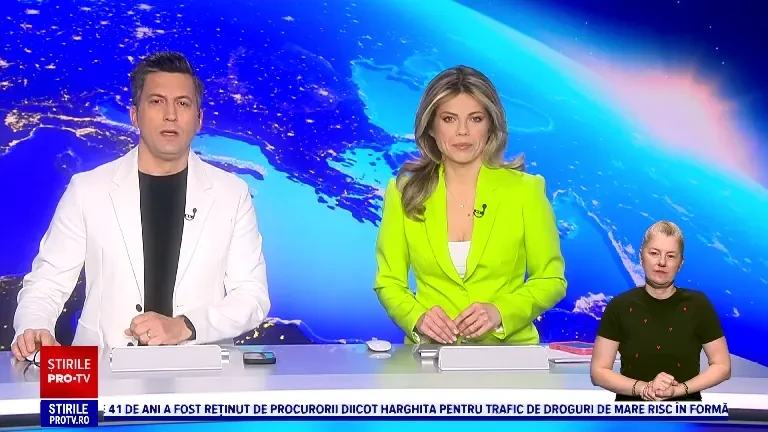 Drumurile blocate din cauza viscolului. Autoritățile au impus restricții de circulație pe mai multe artere