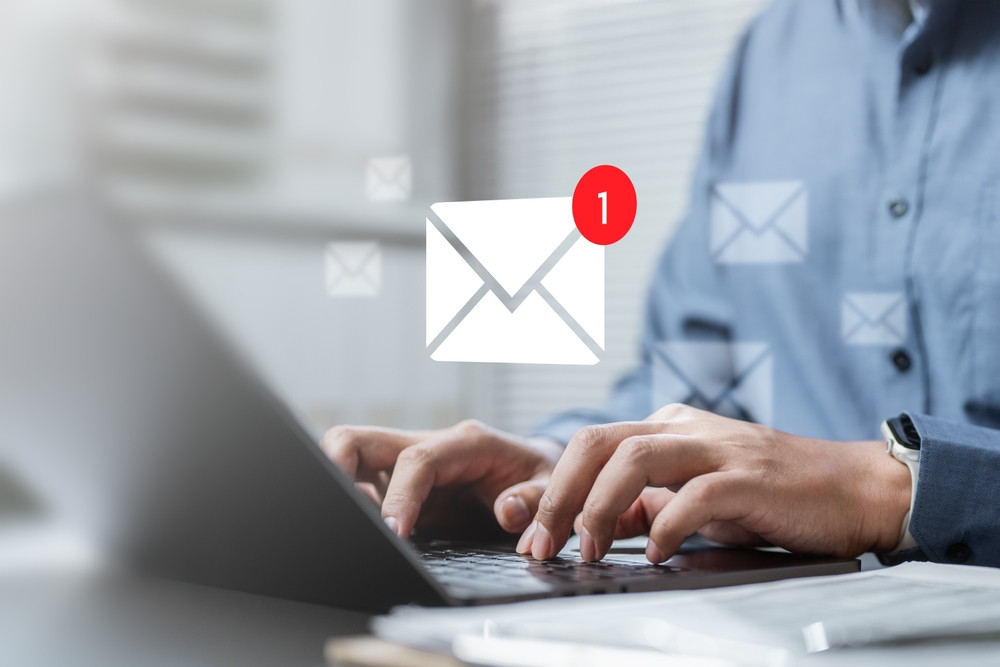 O companie a fost amendată cu 40.000 de euro după ce a accesat e-mailul fostului CEO după concediere, în Italia