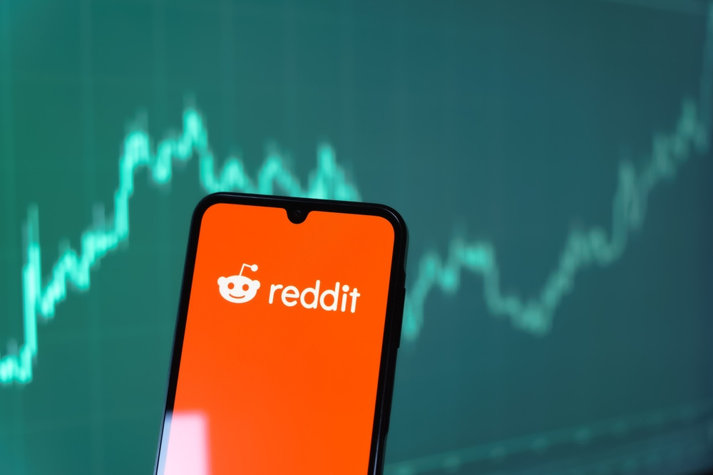 Reddit a fost amendată cu 16 milioane de euro în Marea Britanie pentru că a utilizat ilegal date personale ale copiilor