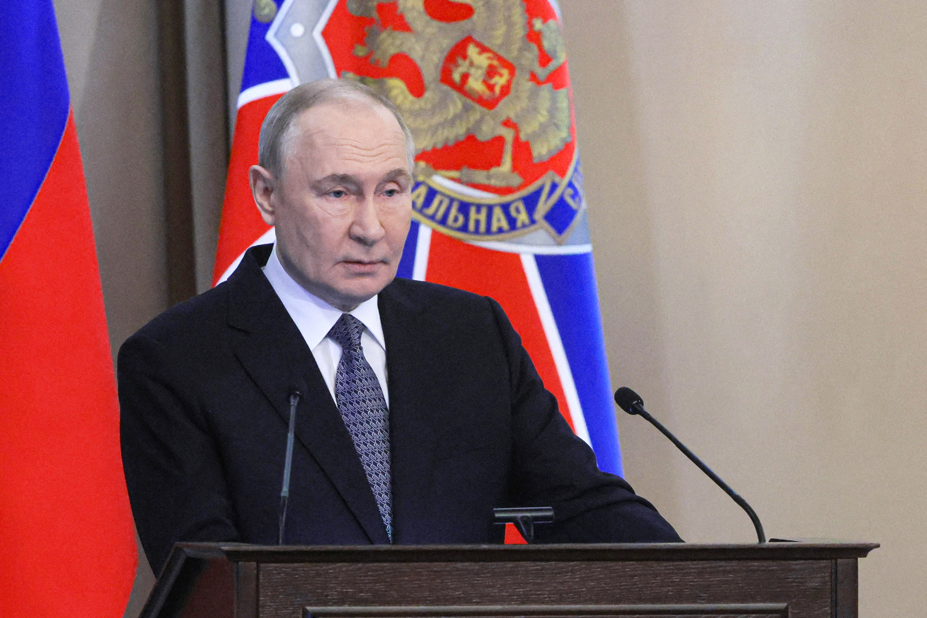 Mesaje contradictorii de la Kremlin. Putin acuză Kievul că sabotează pacea, dar anunță că va continua războiul