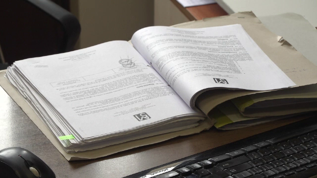 Fenomenul &bdquo;falsului avocat&rdquo; ia amploare &icirc;n Rom&acirc;nia. Cum operează oamenii care pretind că sunt specialiști