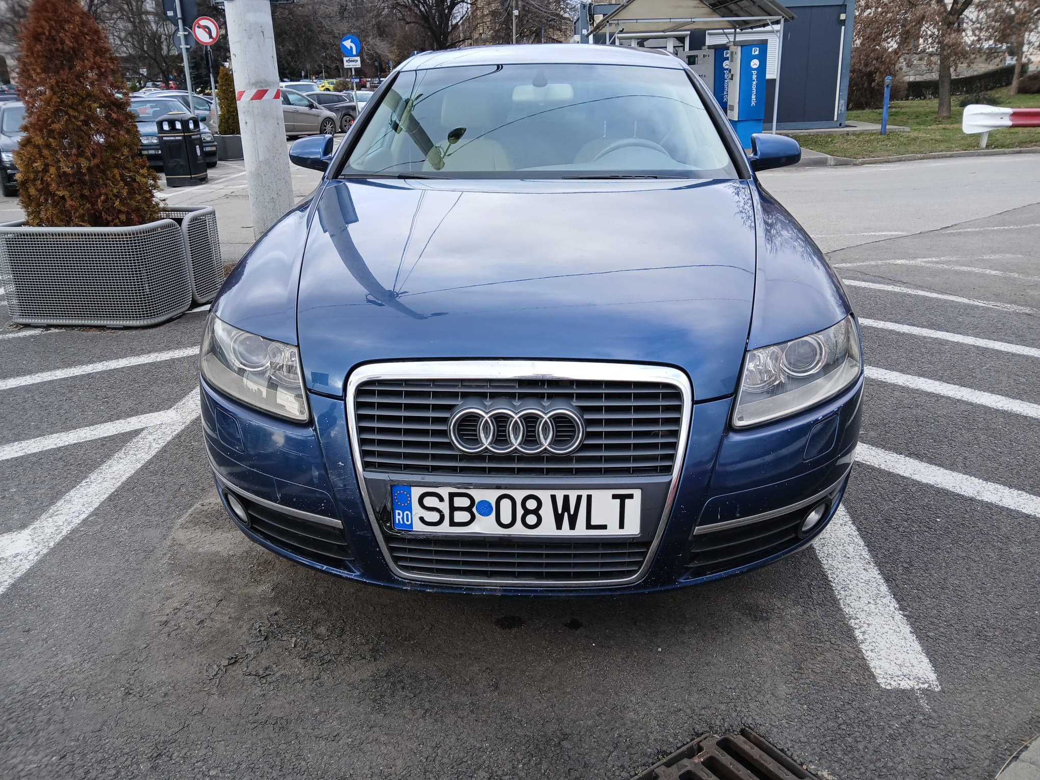 Cu c&acirc;t a fost v&acirc;ndută mașina de protocol a fostului primar al Sibiului, Klaus Iohannis, un Audi A6 din 2005