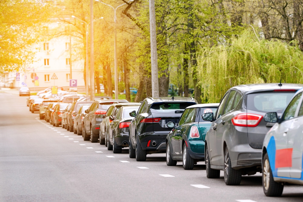 Un tânăr din Sălaj se pregătea să prizeze droguri pe ecranul unui telefon, în mașină, dar a regretat imediat